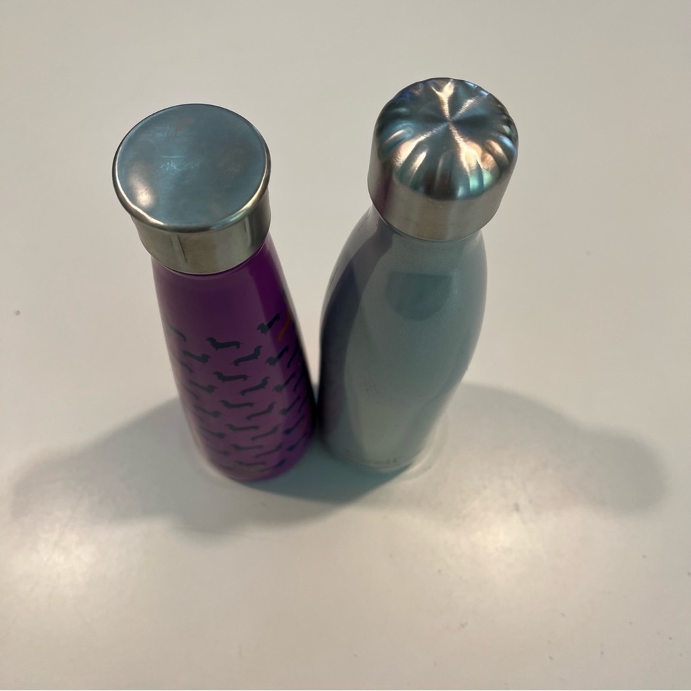 𝅺PRETTY pair of S’well water bottles - Picture 3 of 11